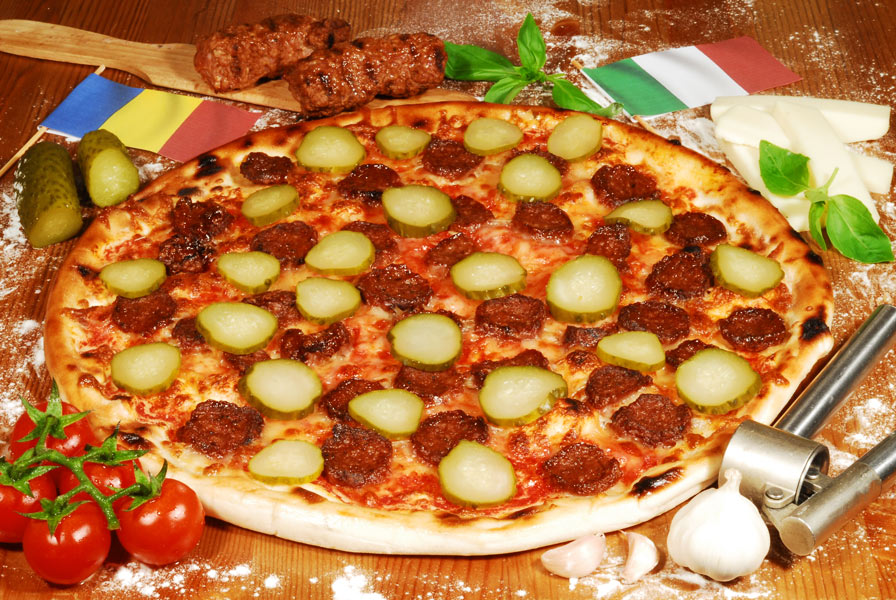 Pizza cu Mici